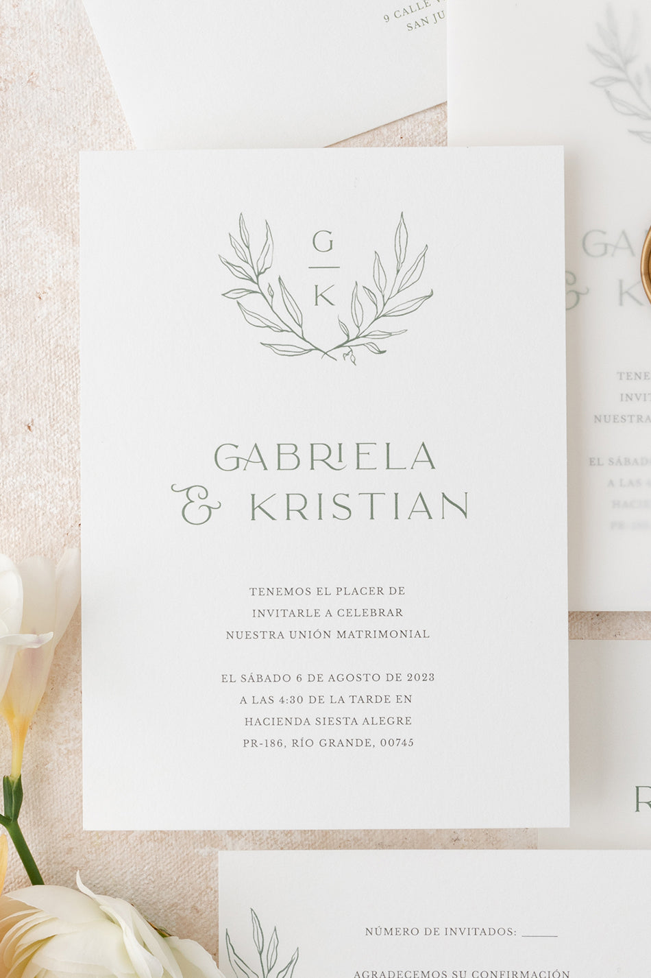 Minimalist Wedding Invitation with Eucalyptus Leaves Monogram inspired on the Wedding Decoration